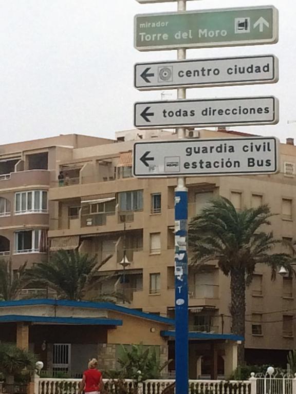 Apartamento Cala Del Palangre Torrevieja Camera foto
